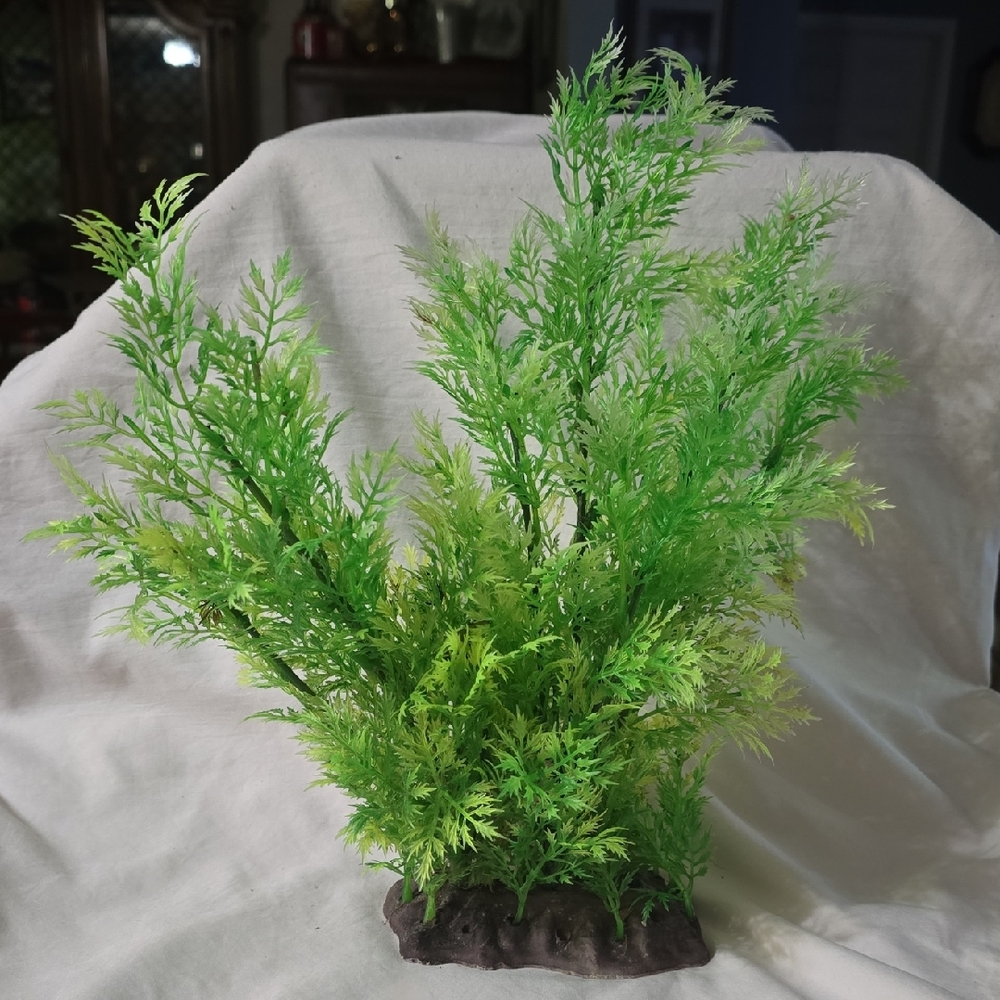 Artificial Green Aquarium Plant